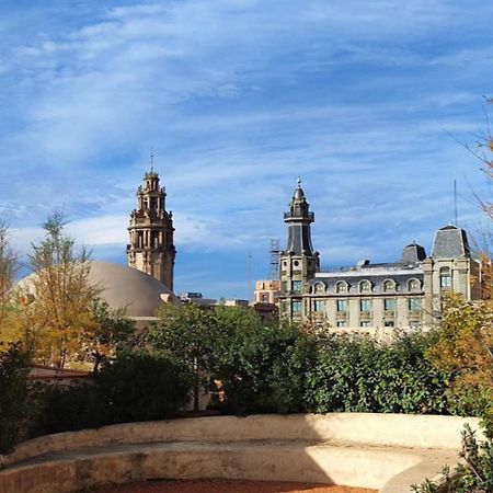Hostal Porxos Garden Barcelona Buitenkant foto