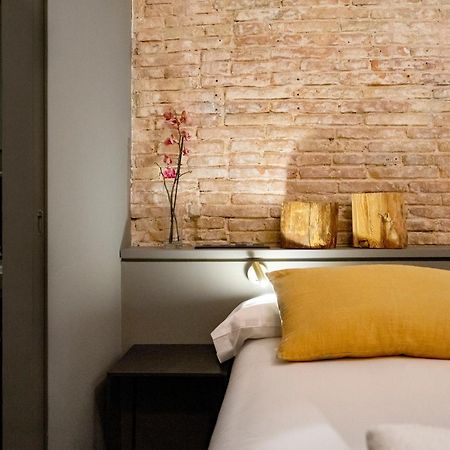 Hostal Porxos Garden Barcelona Buitenkant foto
