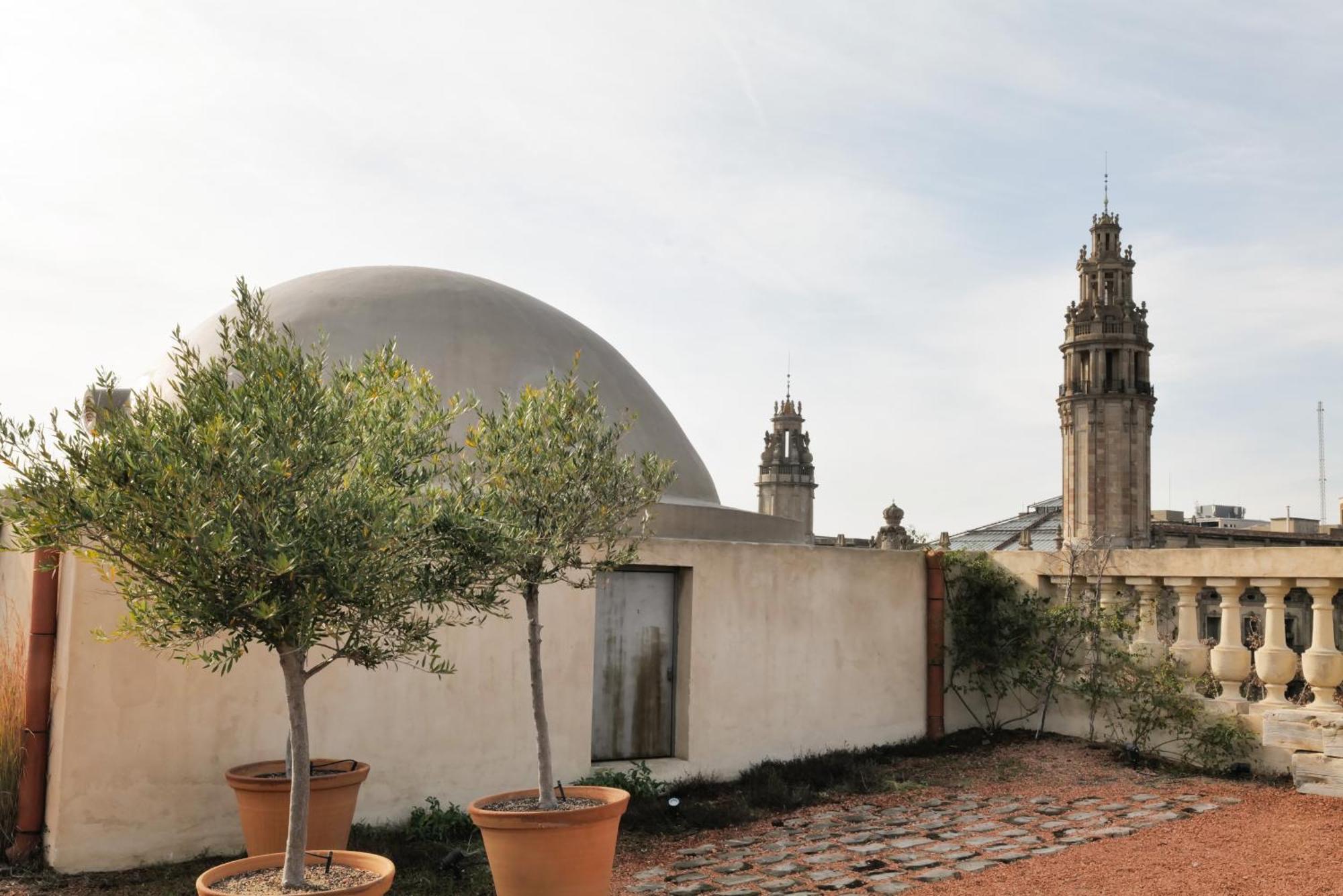Hostal Porxos Garden Barcelona Buitenkant foto