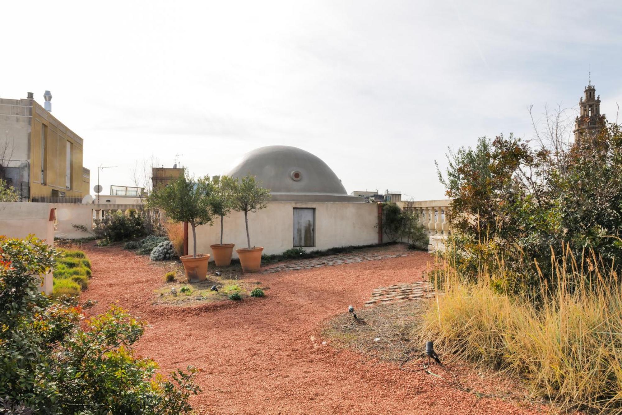 Hostal Porxos Garden Barcelona Buitenkant foto