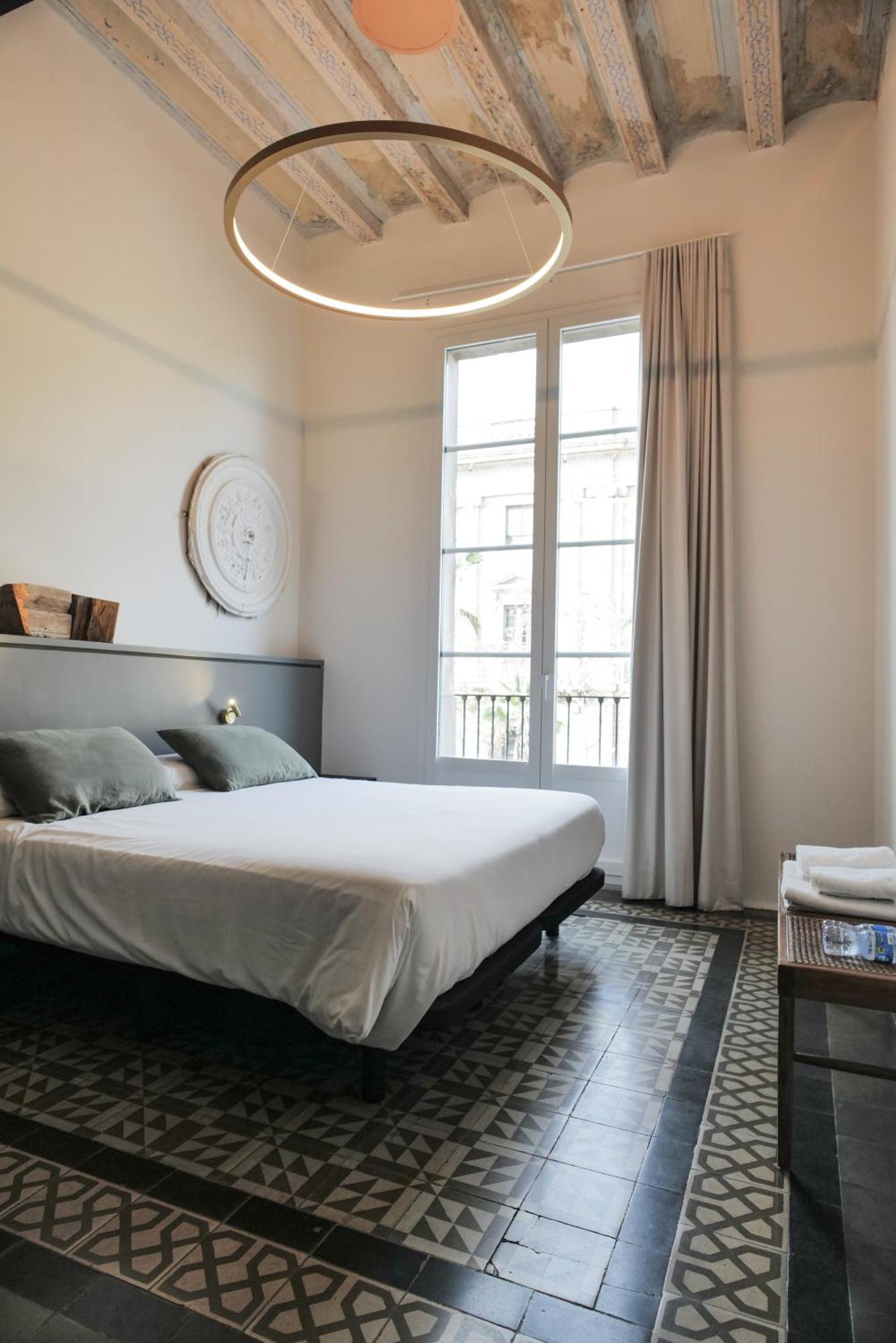 Hostal Porxos Garden Barcelona Buitenkant foto
